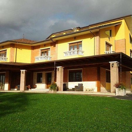 La Villa Guest House Capitignano Exterior photo