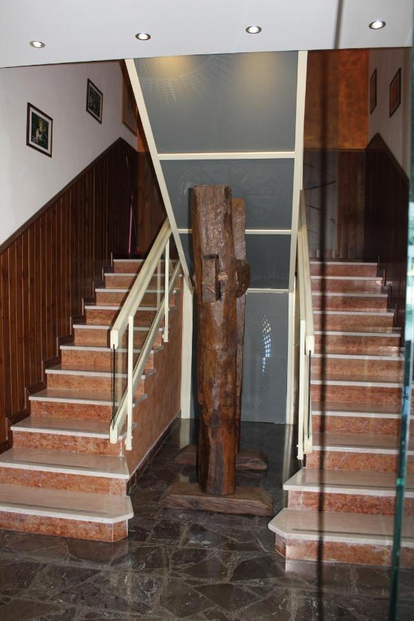 La Villa Guest House Capitignano Exterior photo