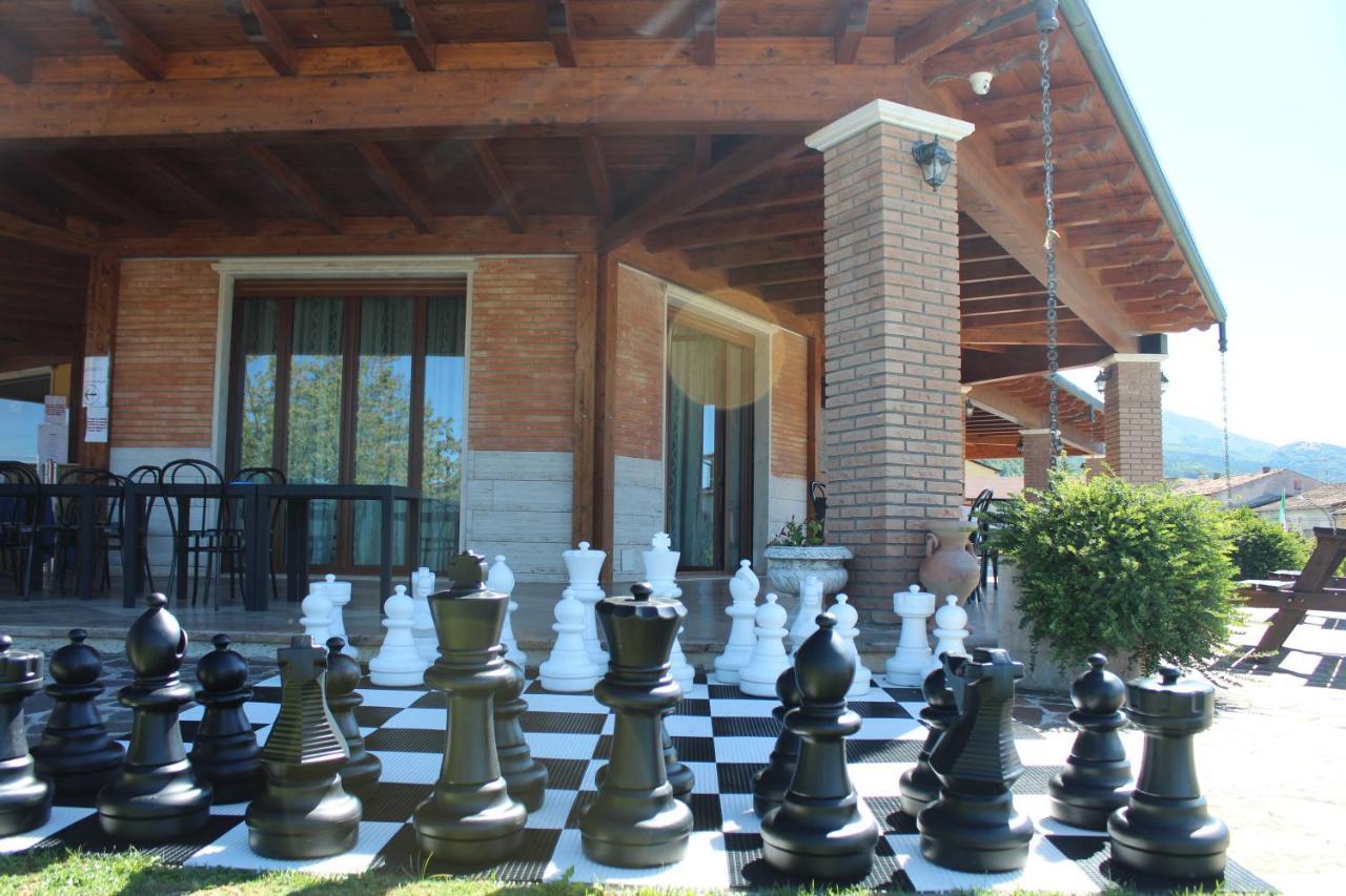 La Villa Guest House Capitignano Exterior photo